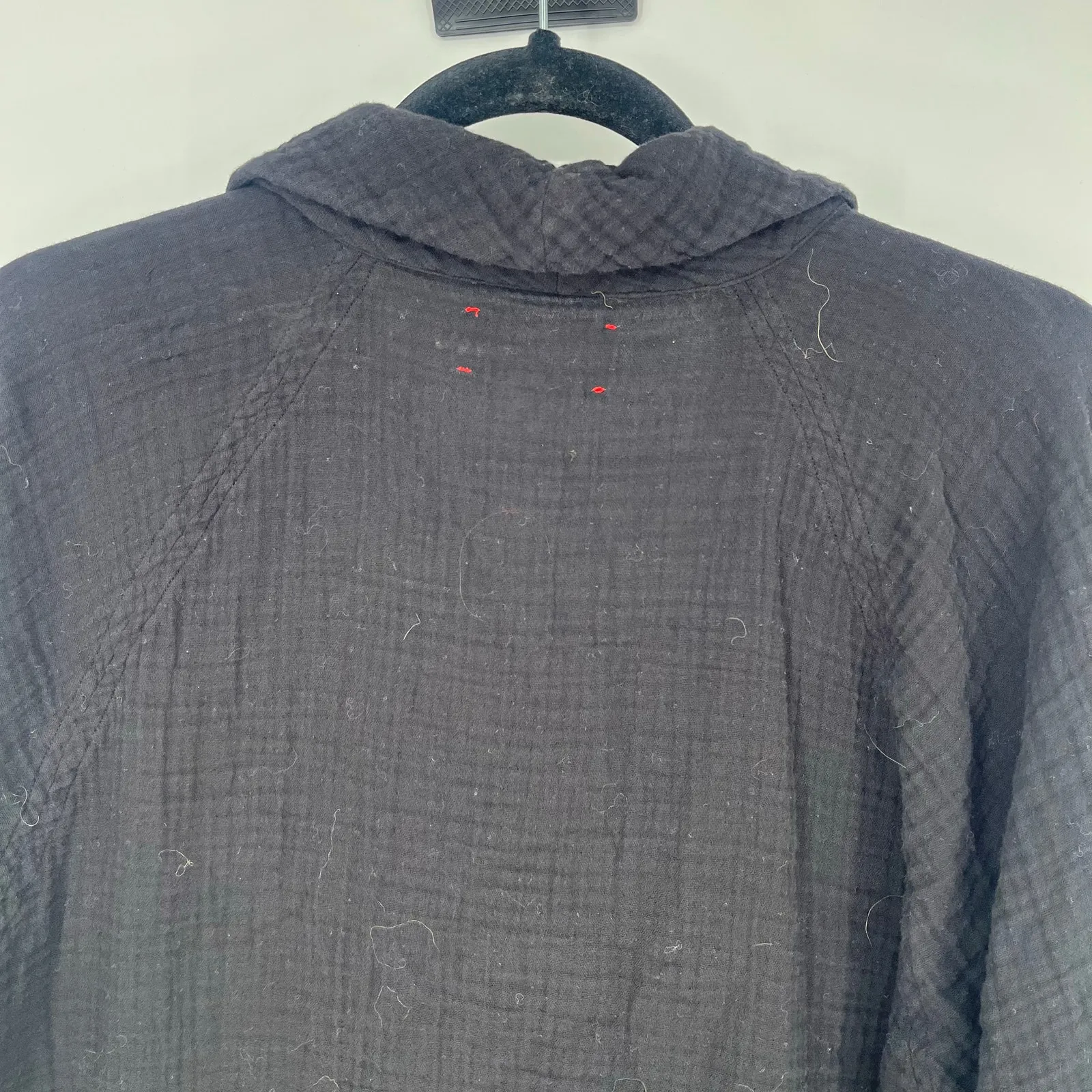 XiRENA Qwynn Shirt Cotton Muslin Black Size Medium - Image 7