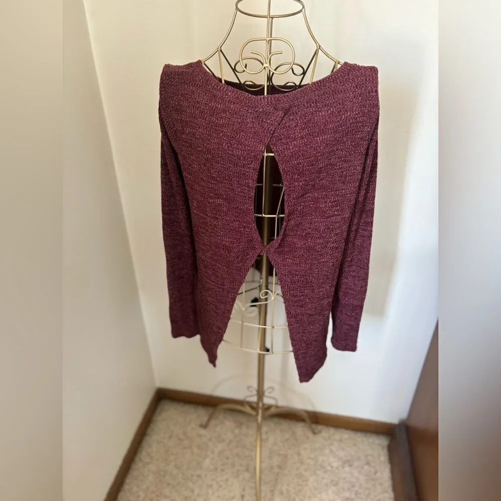 American Eagle cutout back sweater size Medium - Image 9