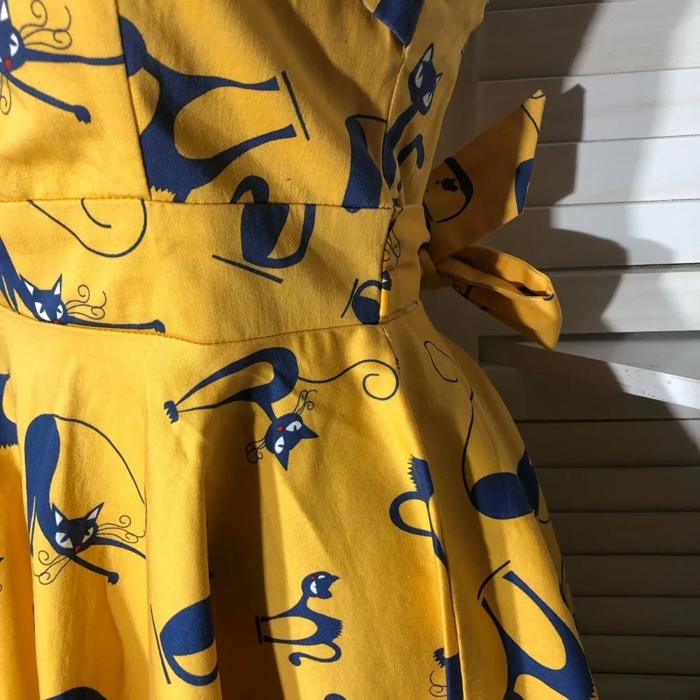 Vintage IXIA Cat Print Mini Dress Yellow Blue Small - Image 10