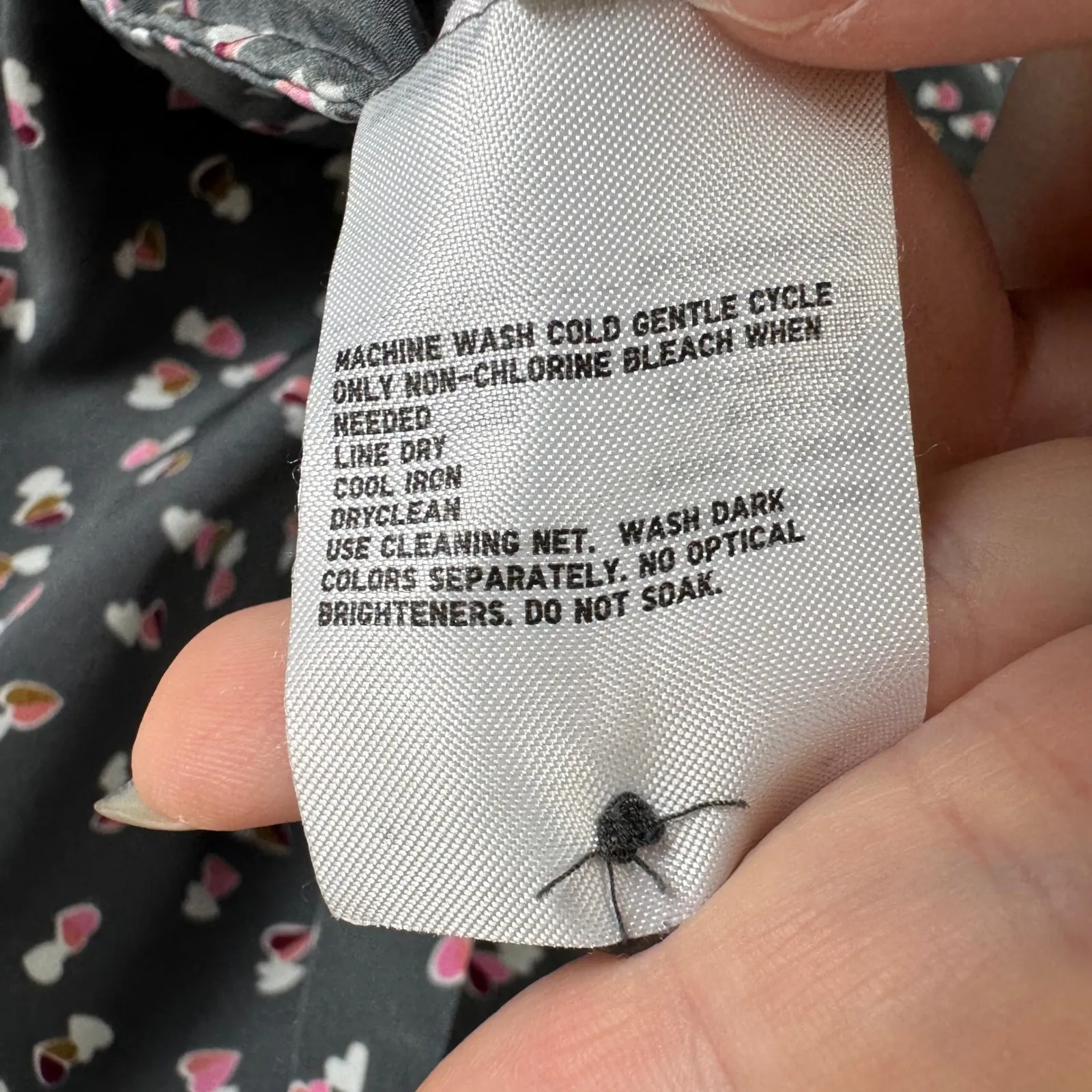 Uniqlo Heart‎ Print Bow Tie Neck Blouse Medium Long Sleeve Office Kawaii Cute - Image 7