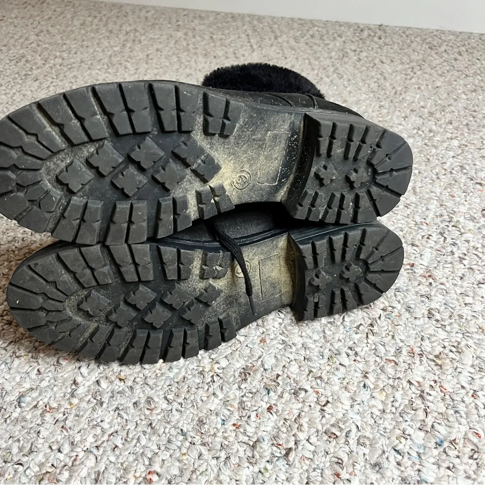 Women's Black Fur - Image 4