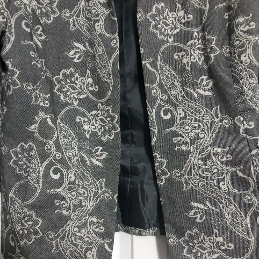 Liz Claiborne Studio by  suit jacket blazer gray paisley women’s size 10 - Image 2