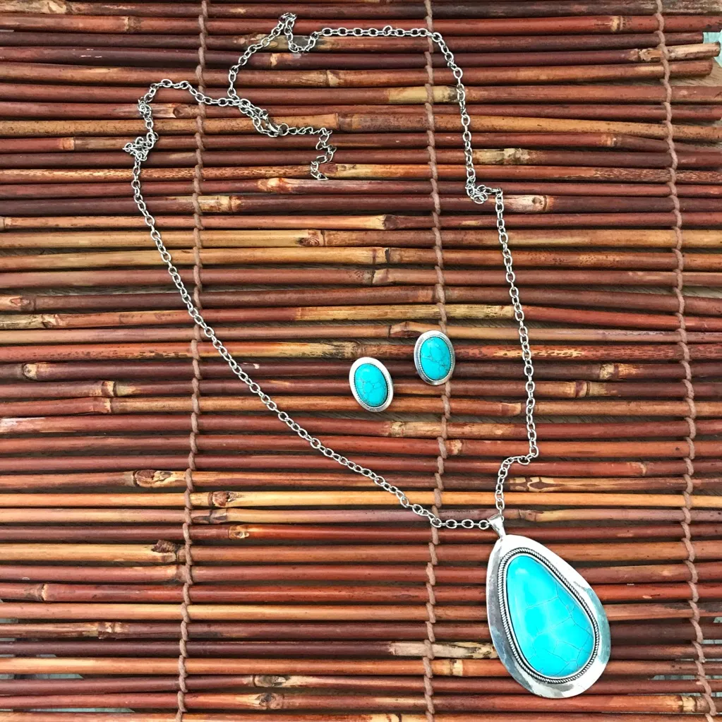 Southwestern Faux Turquoise Necklace & Earrings Blue - Image 7