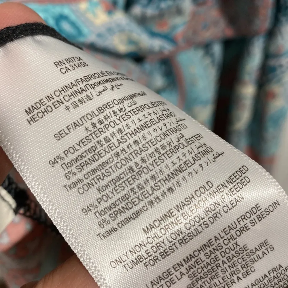 BCBGmaxazria wrap dress paisley print Adele style 3/4 sleeve gently worn‎ - Image 7