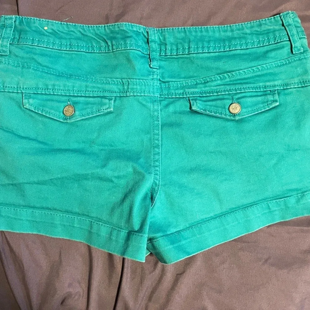 American Rag Turquoise Mid Rise Jean Shorts Sz 9 - Image 4