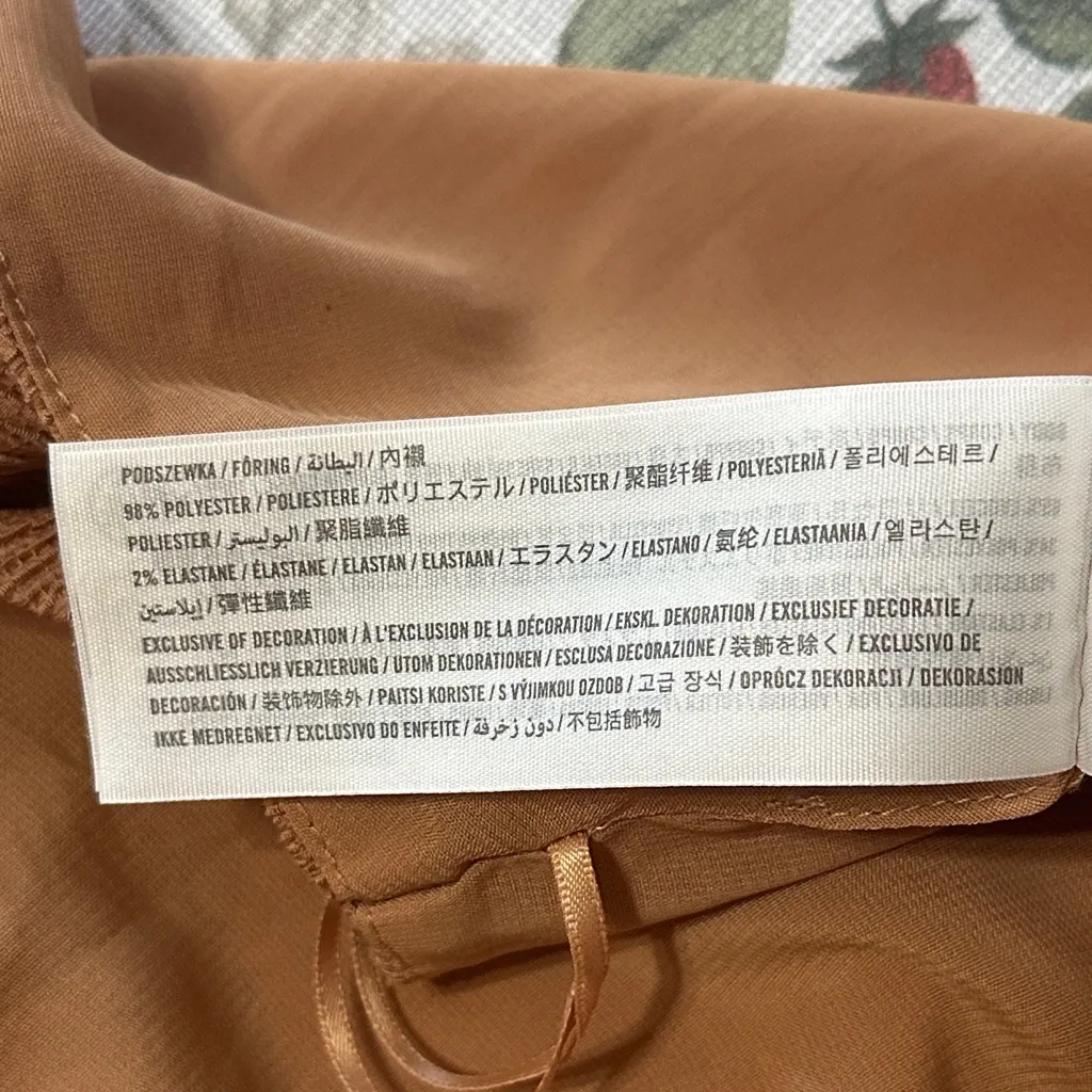 A&F Crinkle Textured One-Shoulder crop Set Top Brown Matching Set Piece Size XL - Image 10