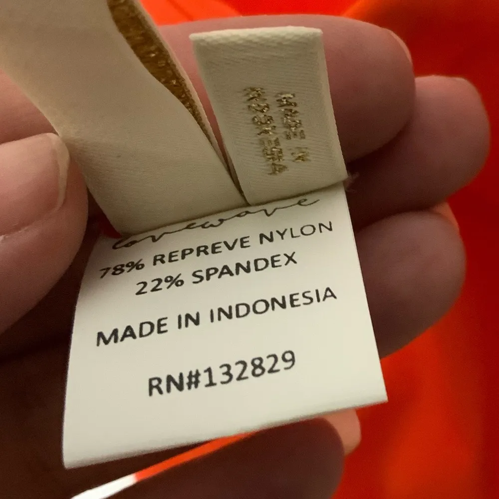 Revolve LoveWave cutout bright orange one piece bathing suit Medium NWT no belt - Image 6