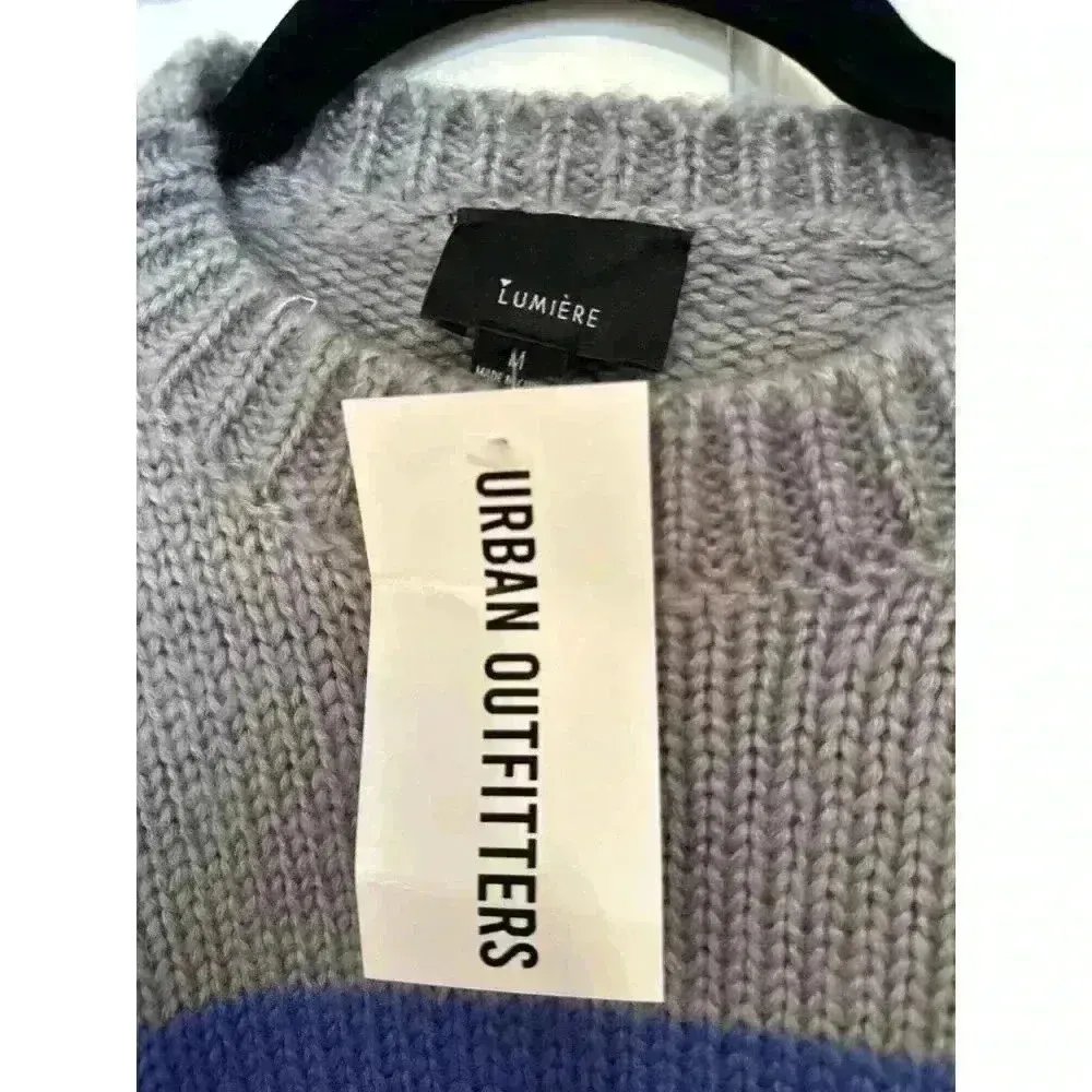 Urban‎ Outfitters Lumiere Blue/Gray Crew Neck Colorblock Sweater size M NWT - Image 4