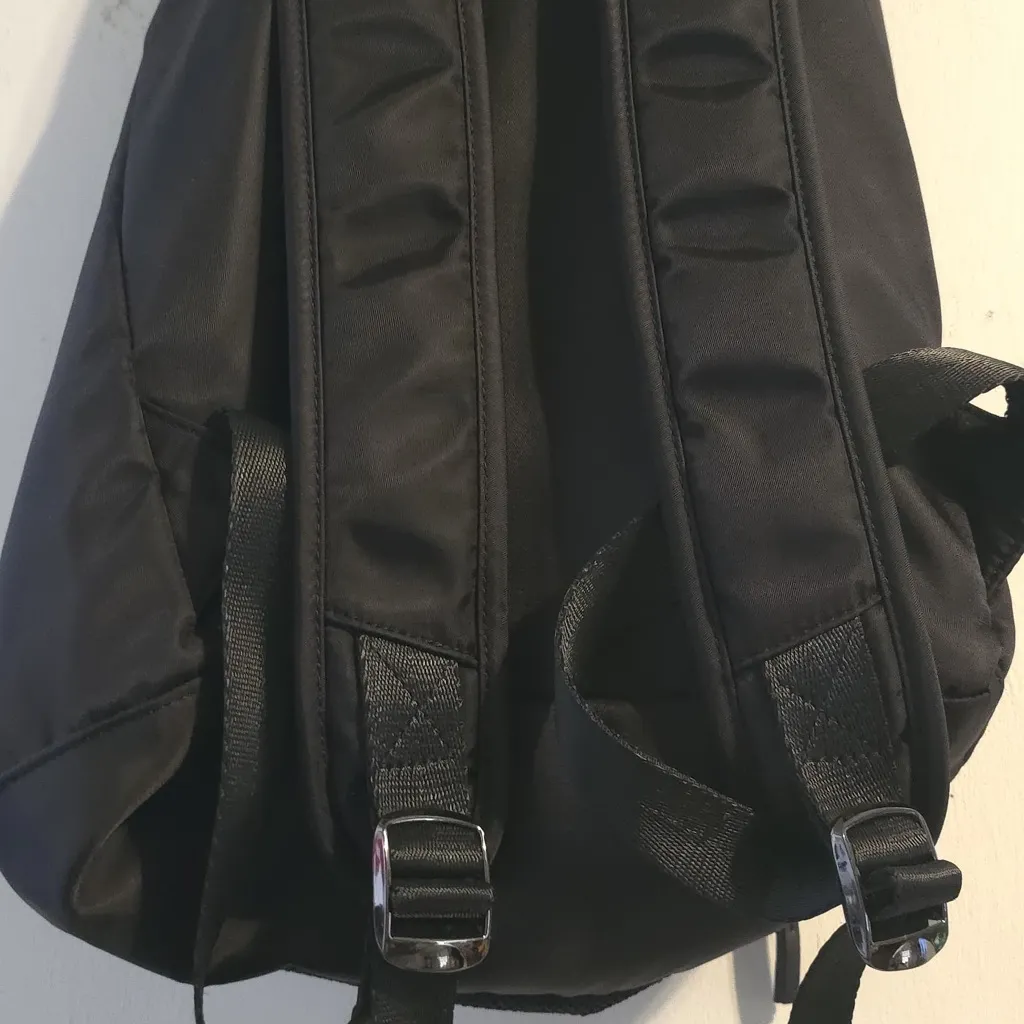 French Connection Black Mesh Zip Bag - Image 5