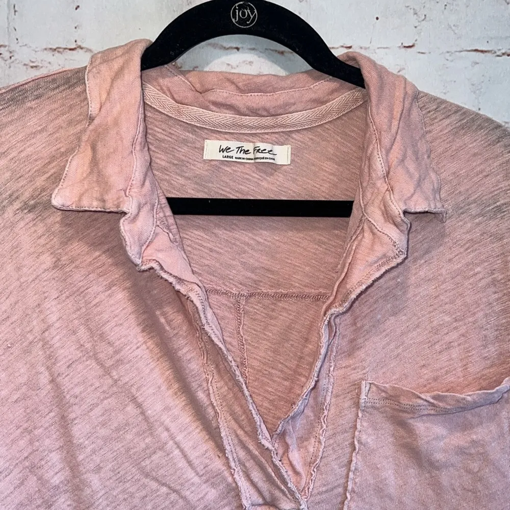 Free People We The Free Shirt Womens Large Pink Short Sleeve Knit Polo V Neck - Image 2