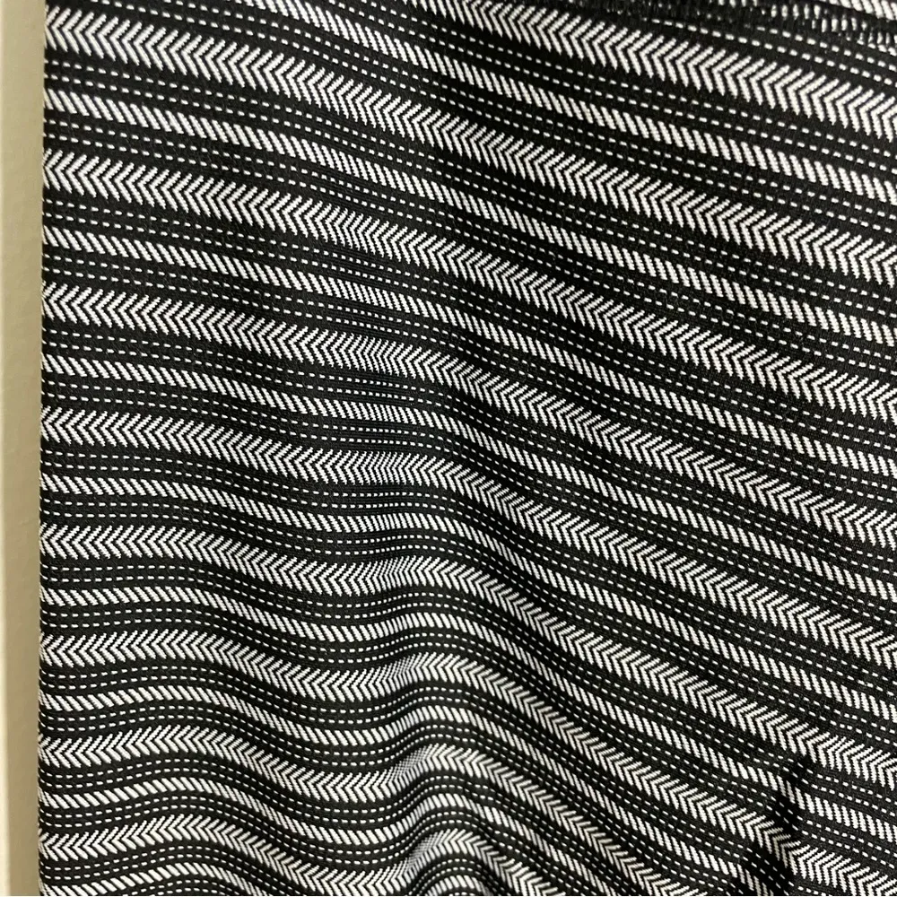 Zyia Black Aztec Adrenaline Leggings - Image 5