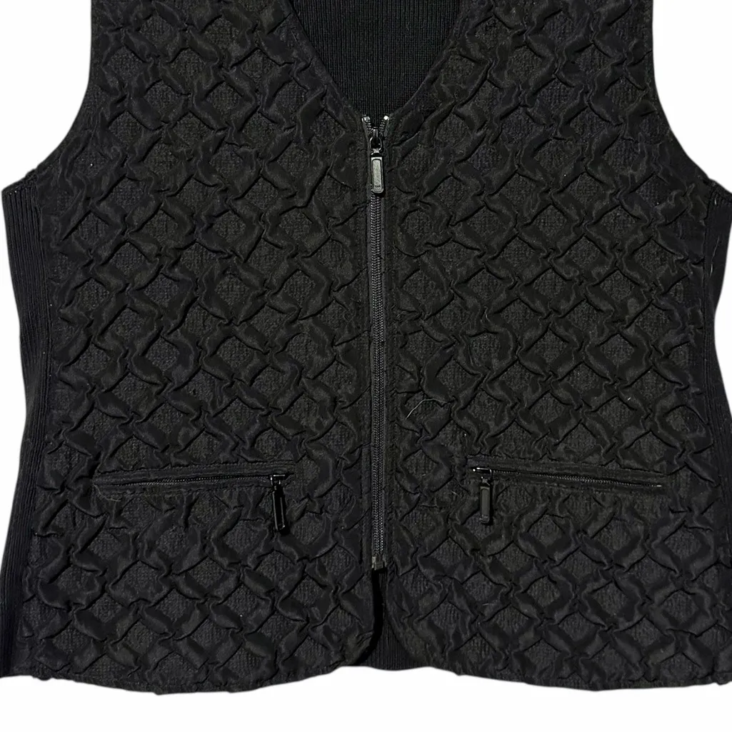 Orvis Woman’s Black Quilted Full Zip Lightweight‎ Vest Size Large Outdoor Hiking - Image 3