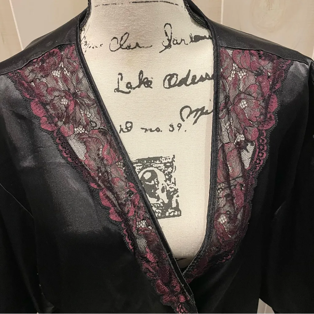 Black silky satin wine lace trim kimono robe whimsigoth midi - Image 12