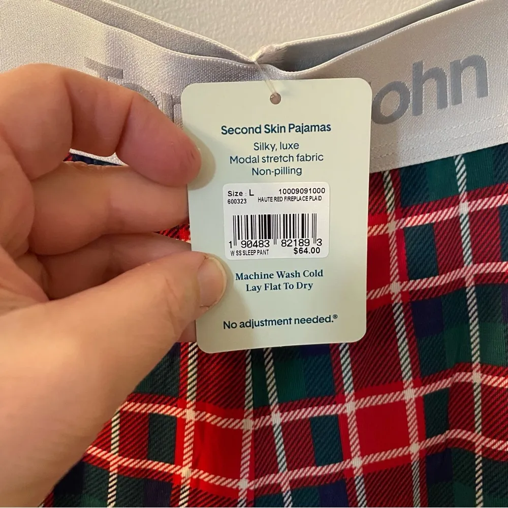 Tommy John Second Skin pajamas size large. Silky, luxe, modal. Red plaid - Image 9