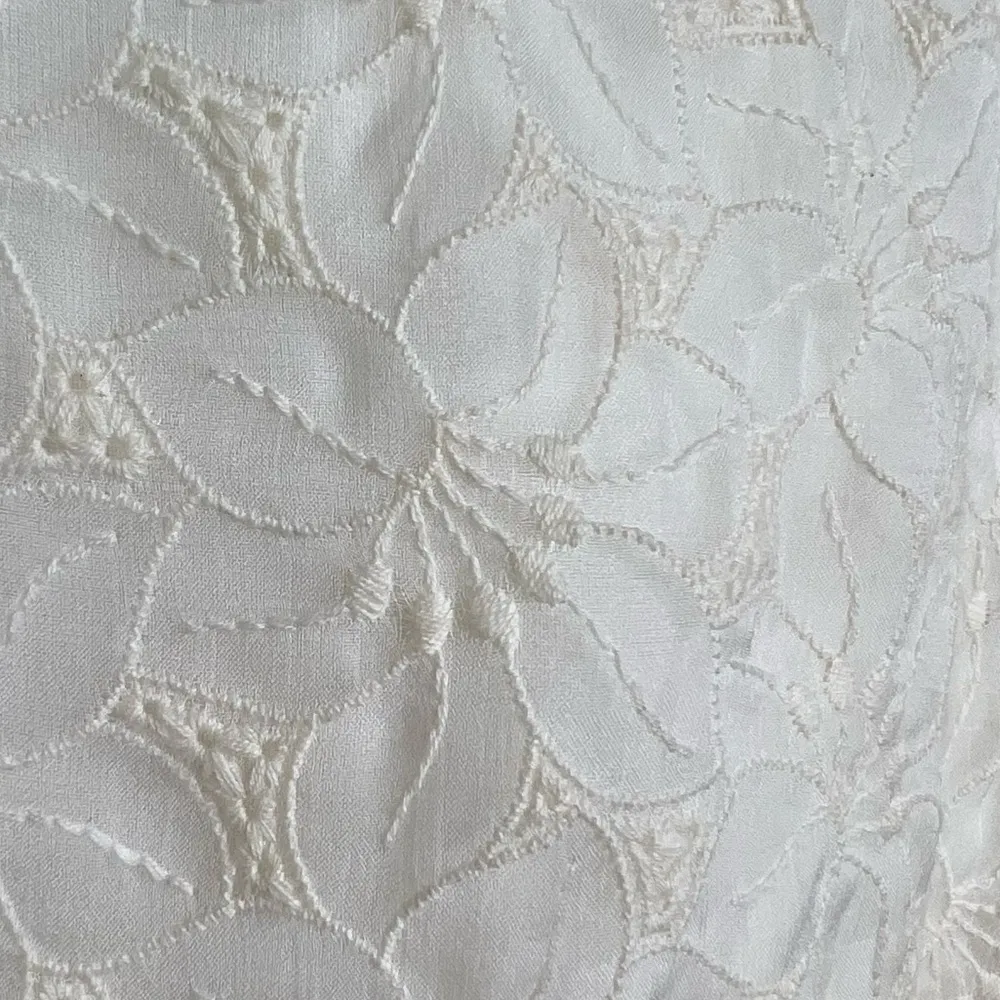 Promesa Puff Sleeve Blouse Top Ivory Embroidered Floral Design Women’s Medium - Image 7