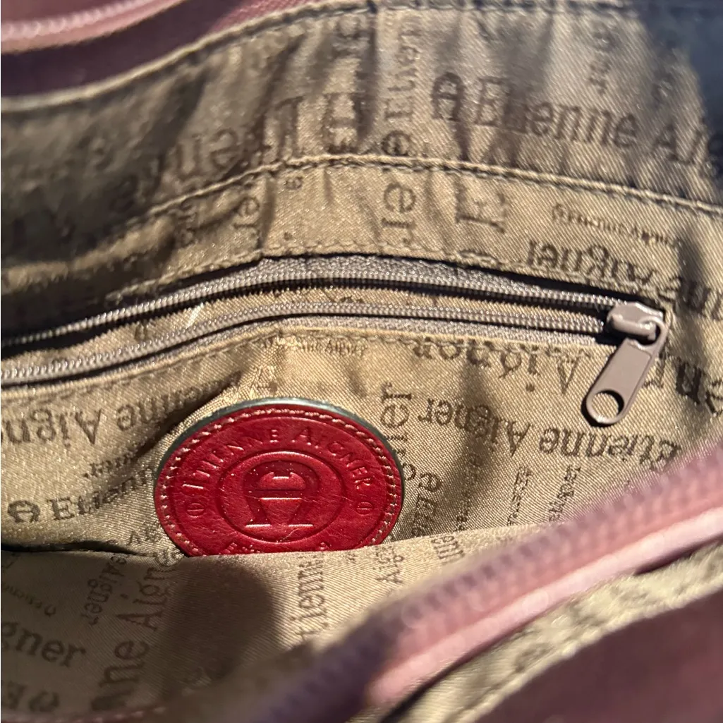 Elegant Burgundy Leather Shoulder Bag - Image 2