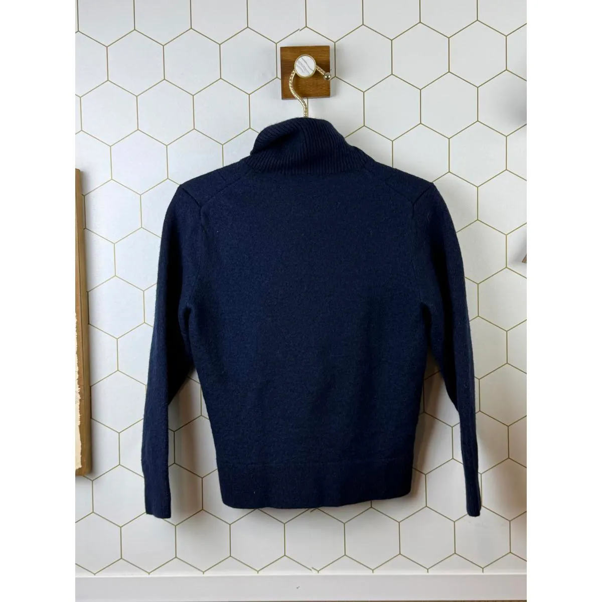 Cremieux Classics Wool Navy Blue Cable Knit Turtleneck Sweater - Size - Medium - Image 2