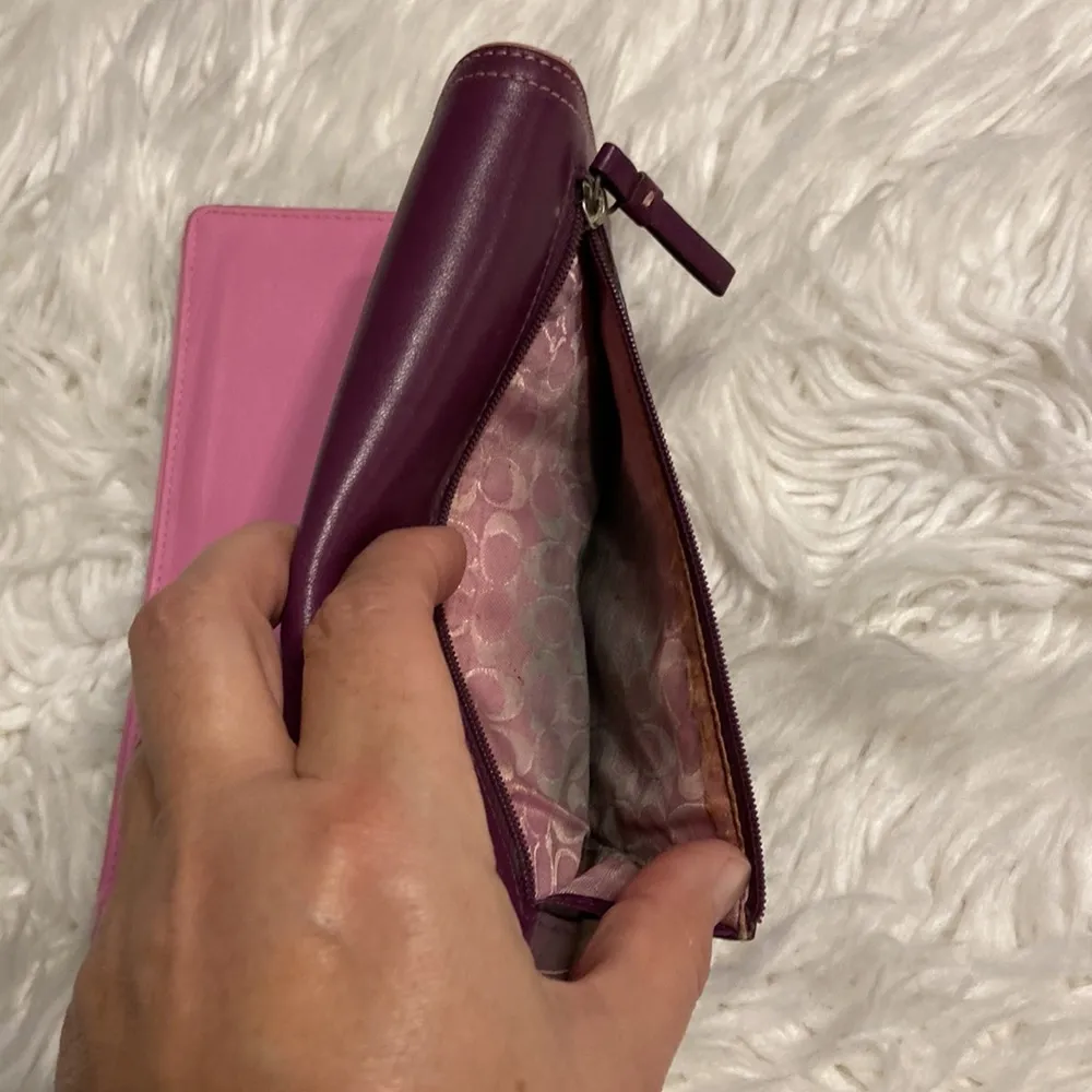 COACH Purple Leather Wallet used in good condition size in pictures - Image 7