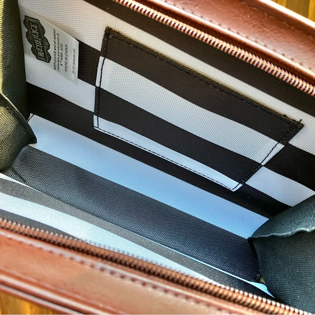 NWOT Beetlejuice crossbody - Image 5