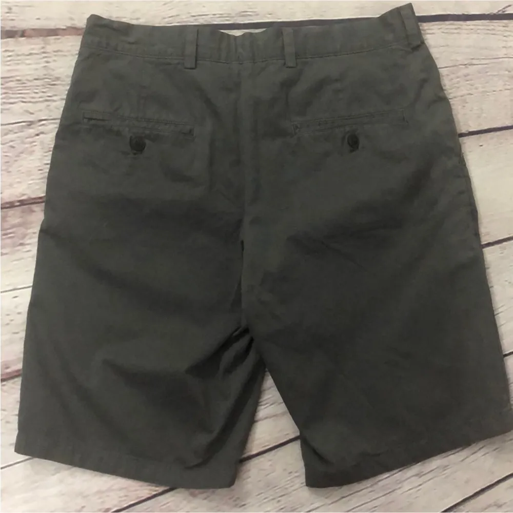 Club Monaco Maddox Shorts in Charcoal Grey - Image 3