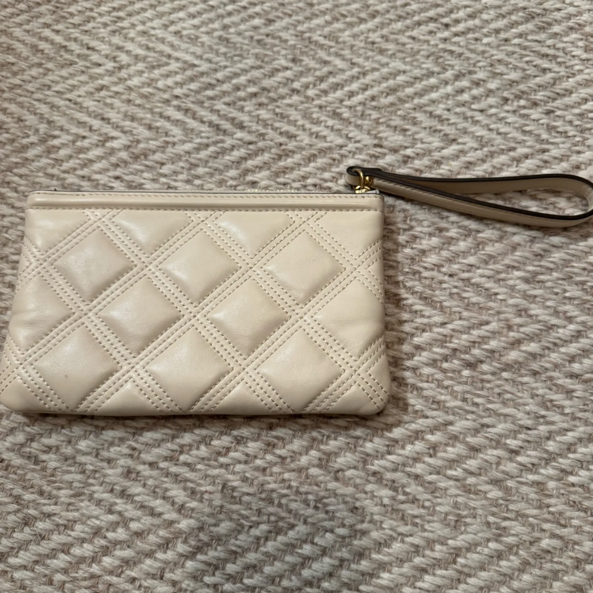 NWOT TORY BURCH Fleming Soft Wristlet In New Cream - Image 4