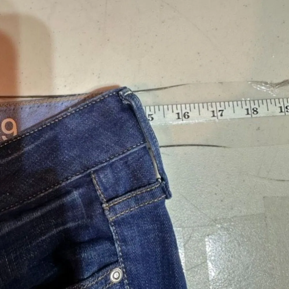 GAP Long and Lean‎ Style Size 4 Jeans medium wash whiskering Bootcut size 27 - Image 9