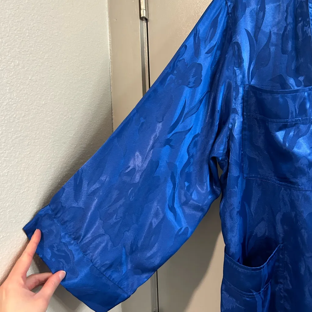 Vintage Gold Label Victoria's Secret Vibrant Blue Robe - Image 2