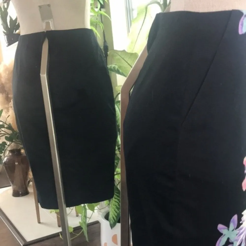 Mossimo Floral Pencil Skirt Size 2 - Image 3