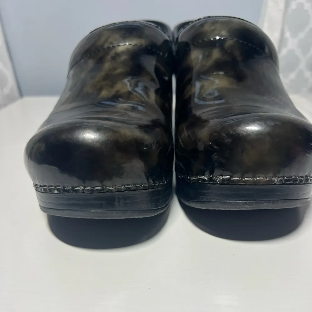 Dansko Black and Green Mules with Classic Design - Image 5