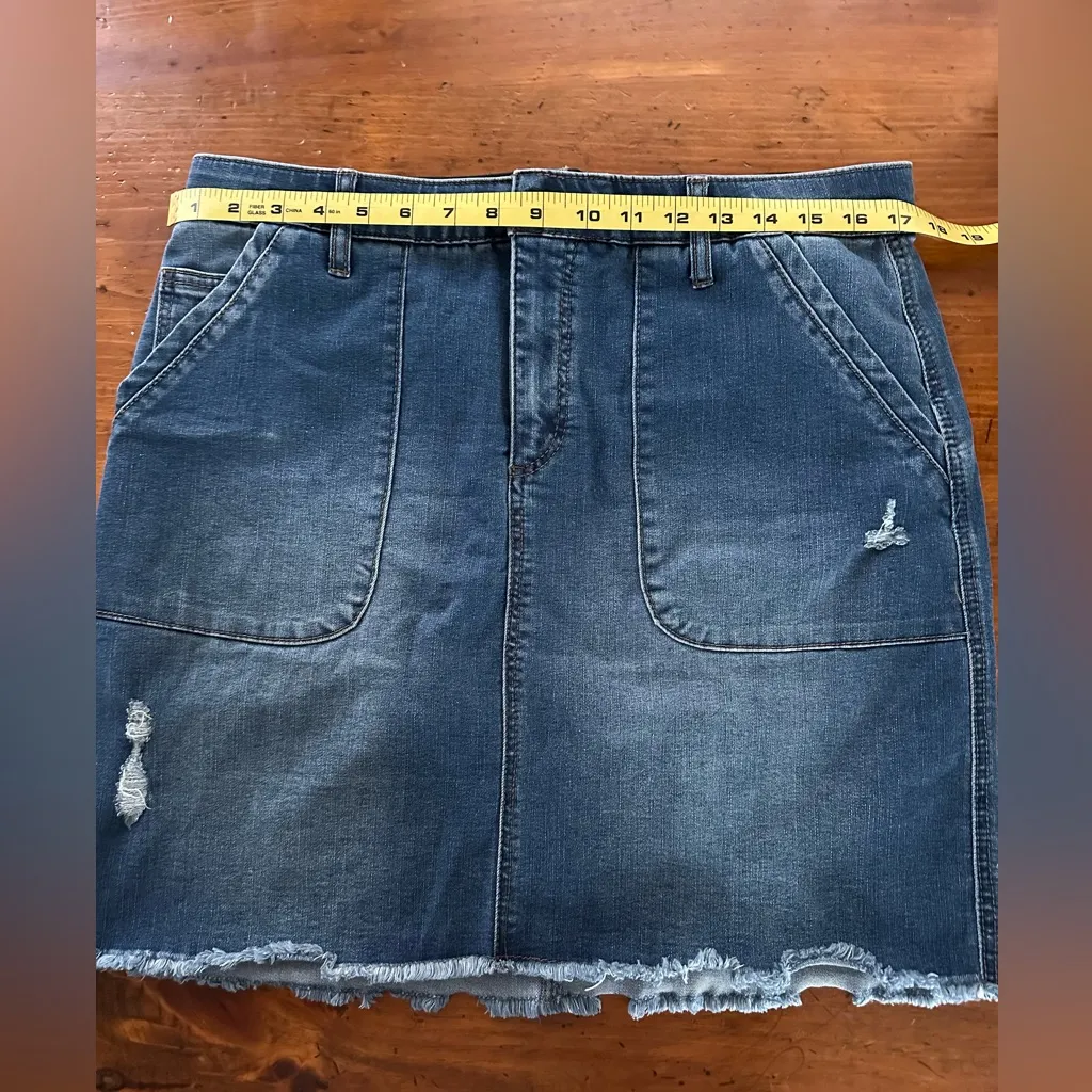 Democracy  Ab solution denim mini  skirt Sz 12 - Image 5