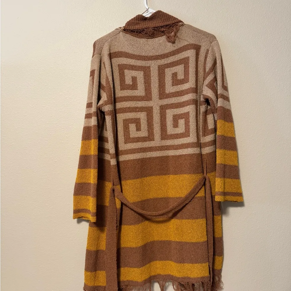 DAVI & DANI Brown and Yellow Patterned Cardigan - Image 3