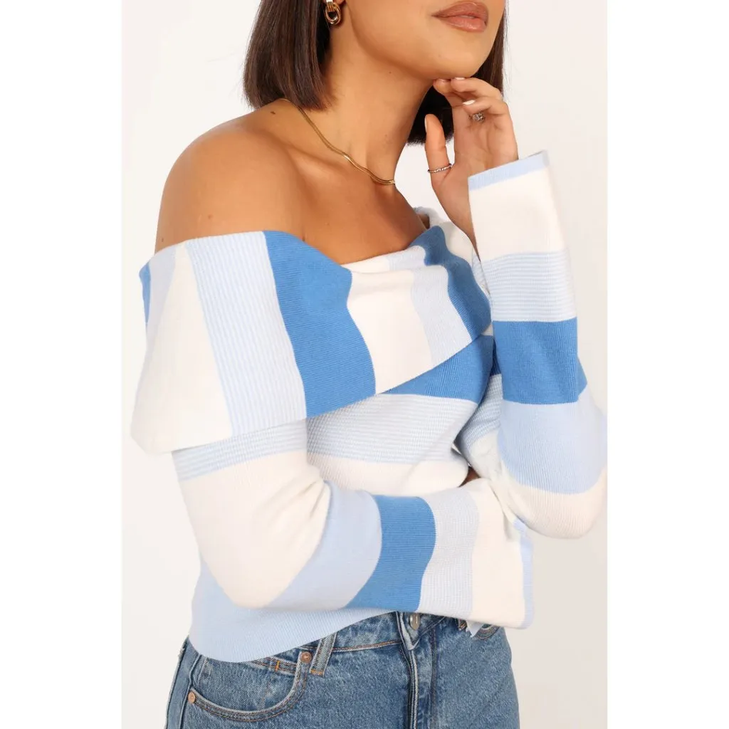 PETAL & PUP Narla Off the Shoulder Sweater in Blue Size Medium/Large - Image 10