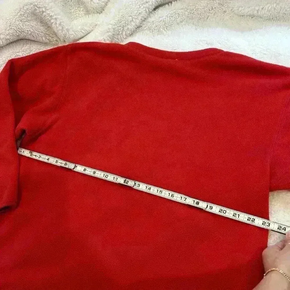 Walt Disney World Official Parks Merch Red Fleece Embroidered Sweatshirt Size XL - Image 6