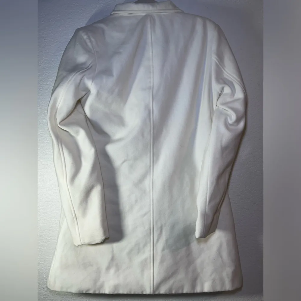 Attention Women's Coat Size L Ivory Full Zip + Toggles, Snap Pockets Heavyweight - Image 2