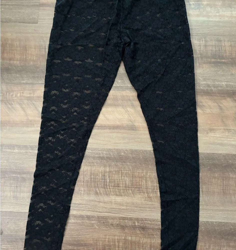 Twenty one by Forever 21 black lace leggings size Small - Image 6