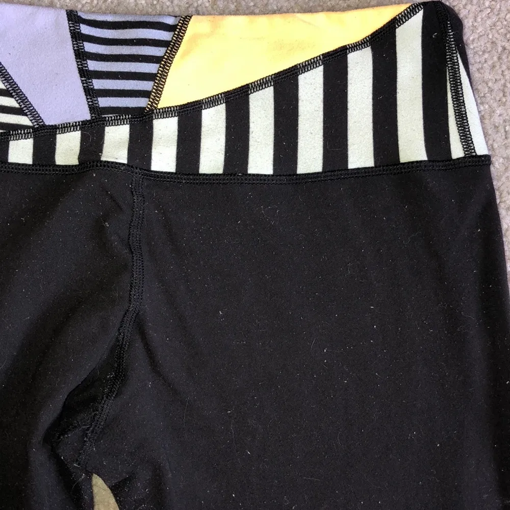 Lulu lemon leggings - Image 3