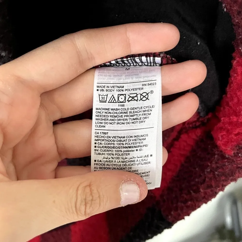 Old Navy red black checkered fleece pullover half zip comfortable warm sweater - Image 6