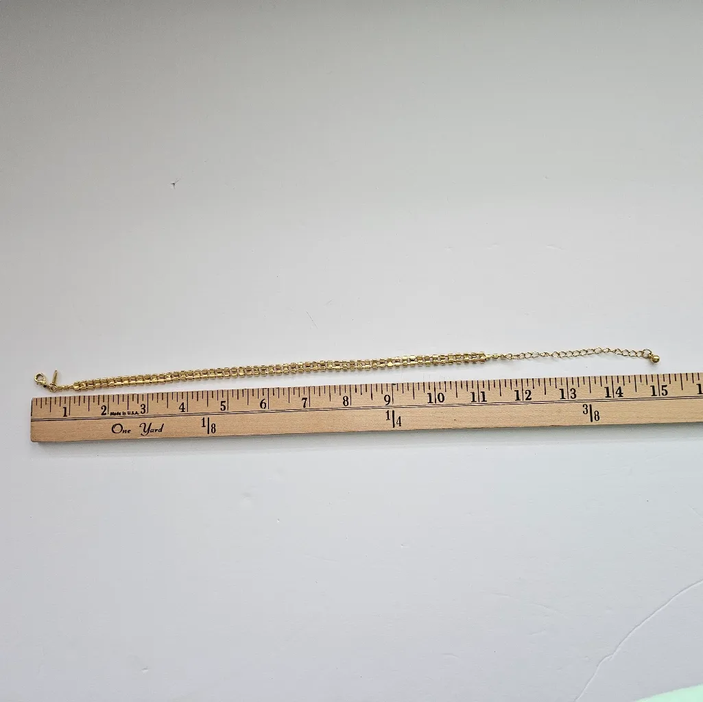 Gold Tone Rhinestone Choker Short Necklace - Image 4