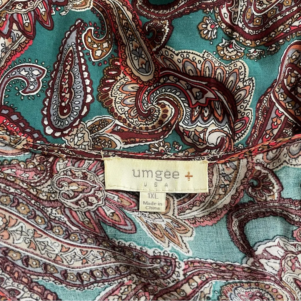 Umgee Boho Paisley Floral Print Bell Sleeve Tunic with Scalloped Hem Size 1XL - Image 4