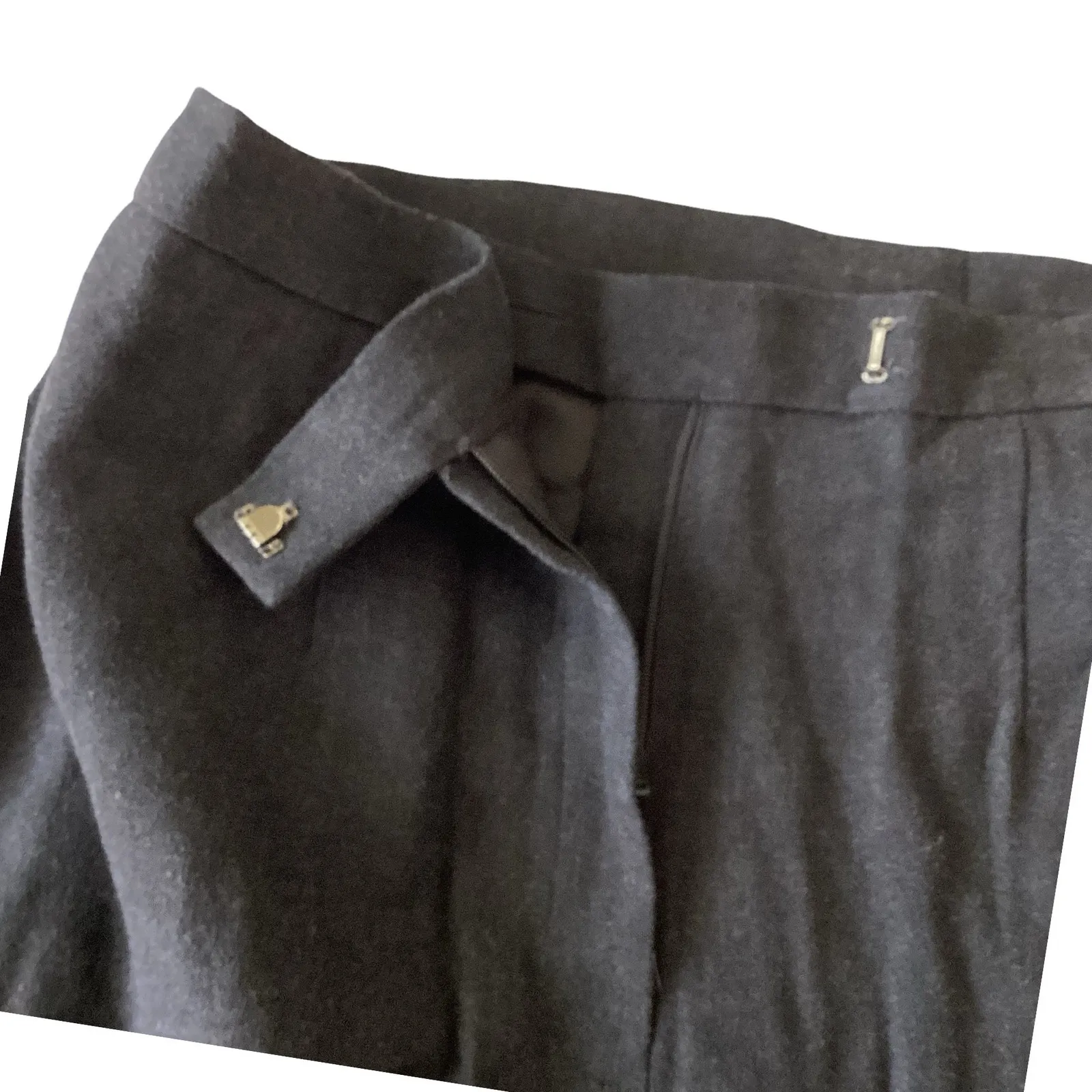 TAHARI Pant Suit Gray Size 6 - Image 10