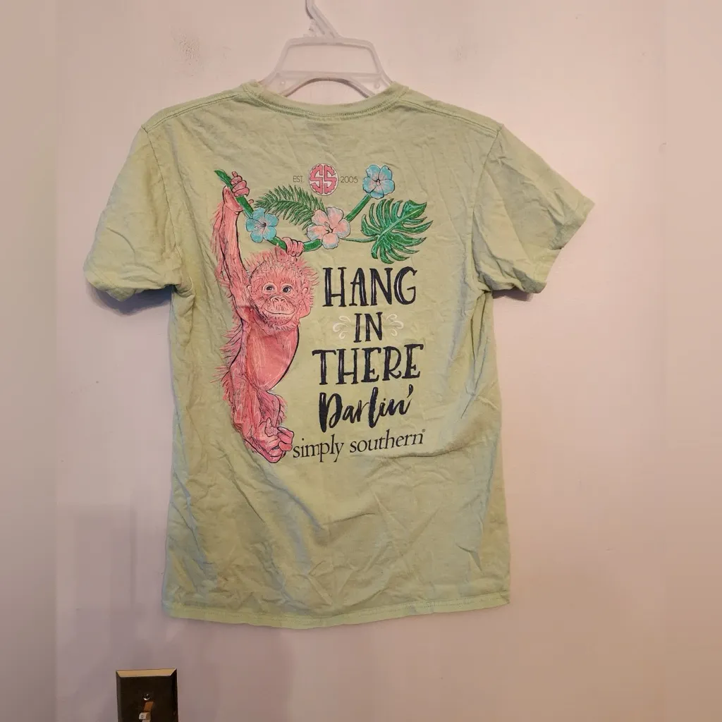 Simply Southern T-Shirt Women Small Green Short Sleeve Hang in There Darlin - Image 2