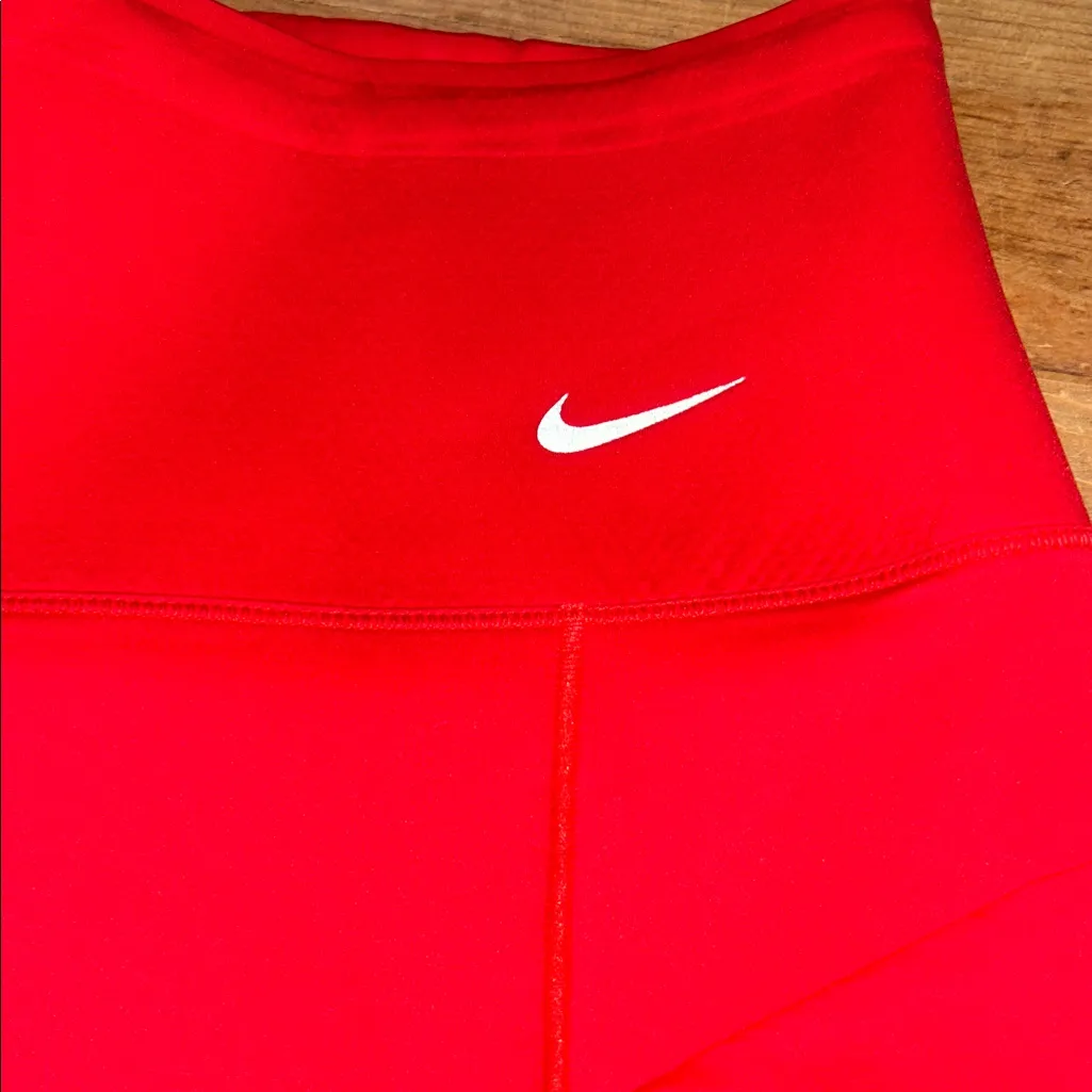 Nike Go Dry Fit Women's Bright Red Bike Shorts Size Large - Image 5