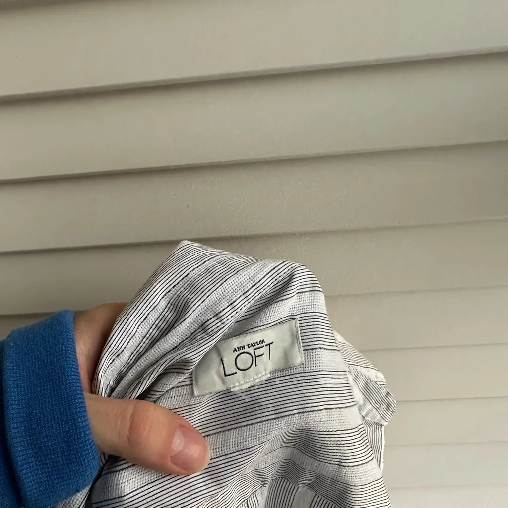 Loft Striped Button-Up Short Sleeve Shirt - Image 4