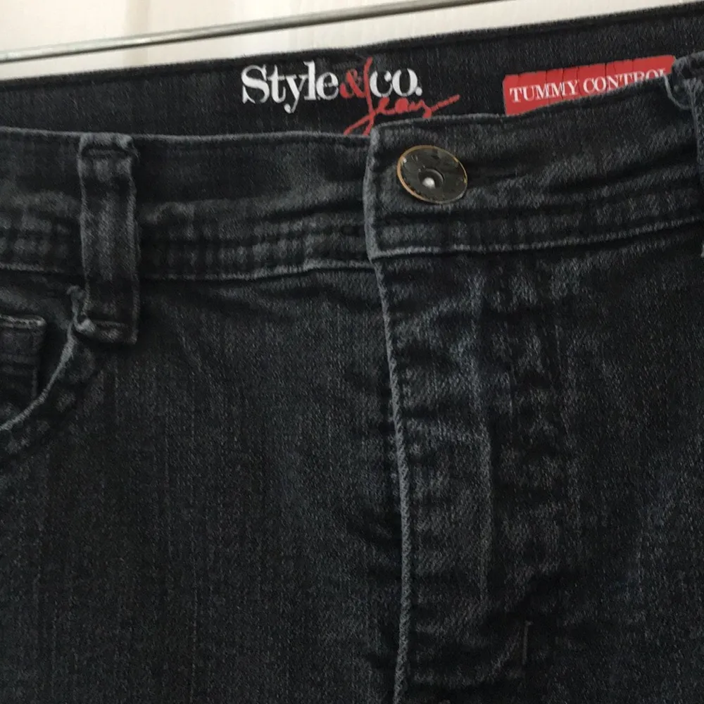 FINAL MARKDOWN Style & co Jeans 4 short - Image 3
