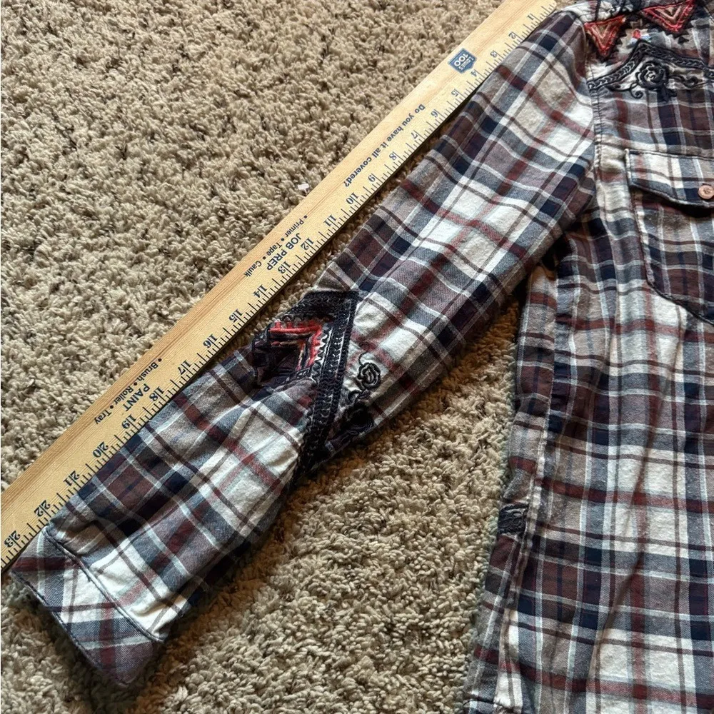 Driftwood Embroidered Sam Button-Down Shirt, S, Western Cowgirl Southwestern - Image 11