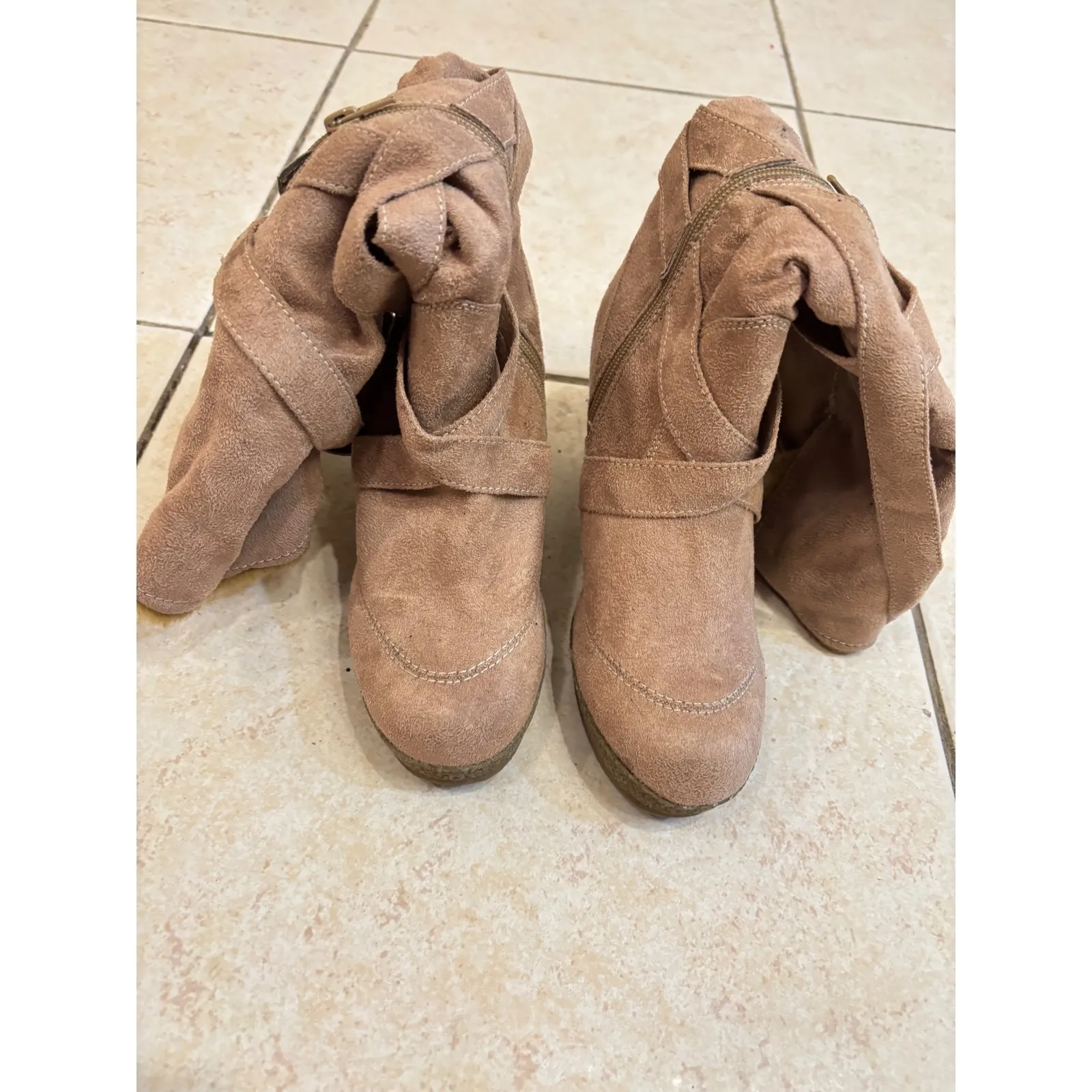 Wedge Heel‎ Boots Faux Suede Slouch Buckle Accent Tan Ankle Booties Size 6 - Image 2