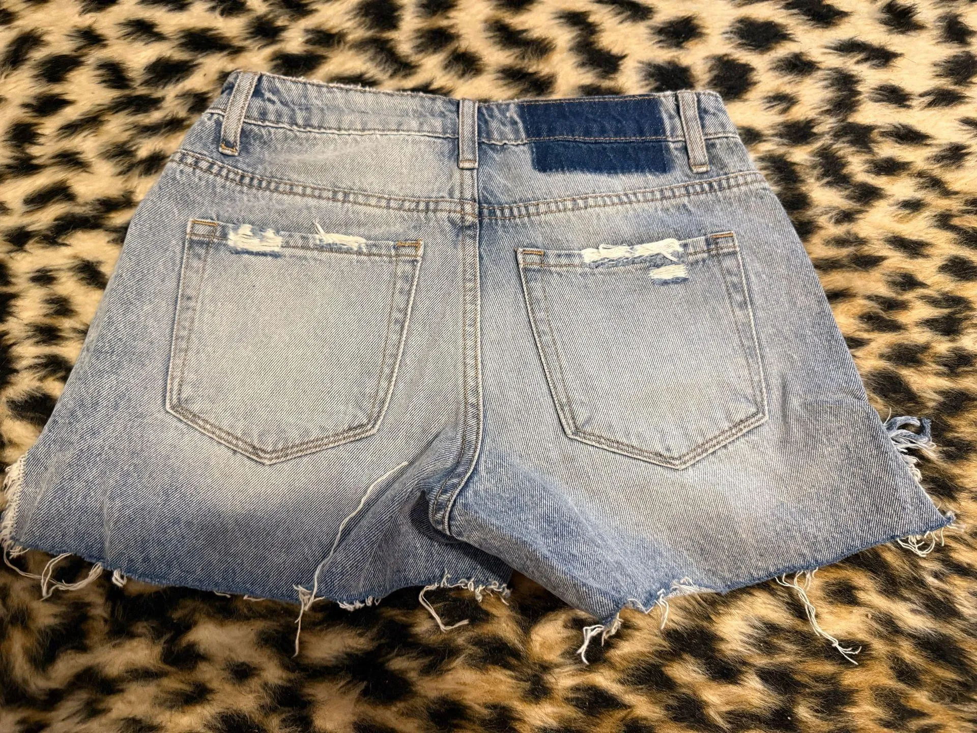 Flying Monkey Shorts Jean - Image 2