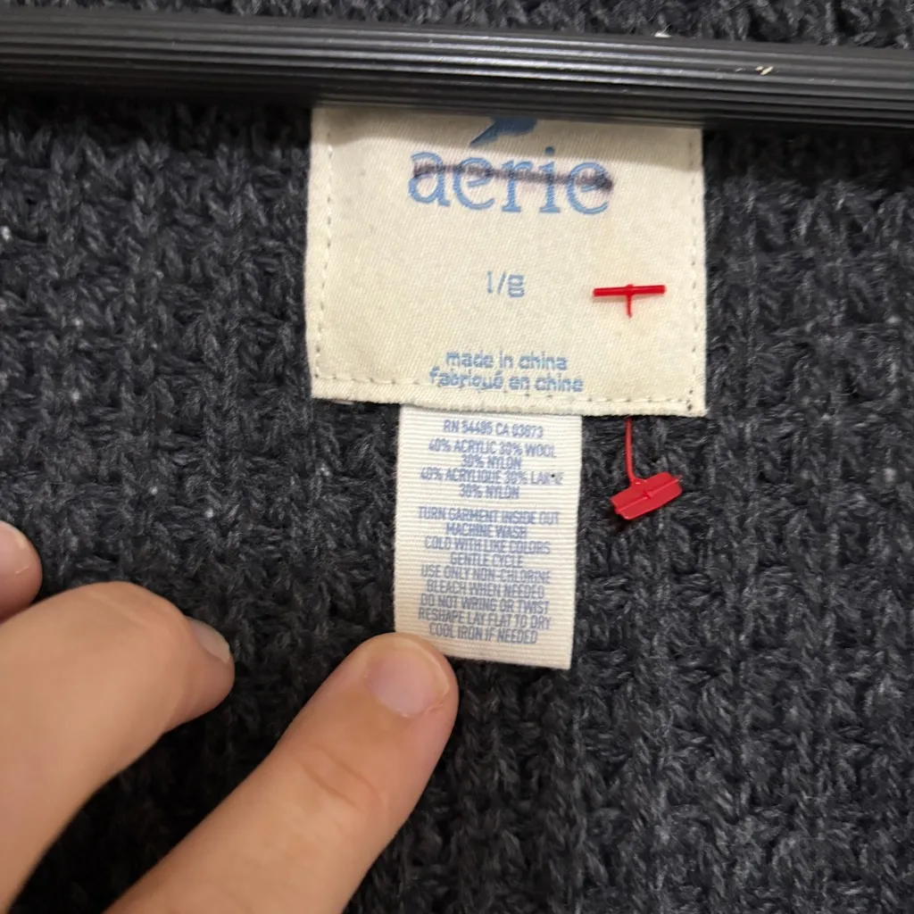 Aerie Cable Knit Button Front Cardigan Wool Sweater Gray Size Large Long Length - Image 7