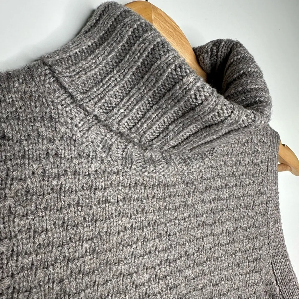 Nomad Morgan Carper Anthropologie Vesper Gray Fringe Longline Sleeveless Sweater - Image 5