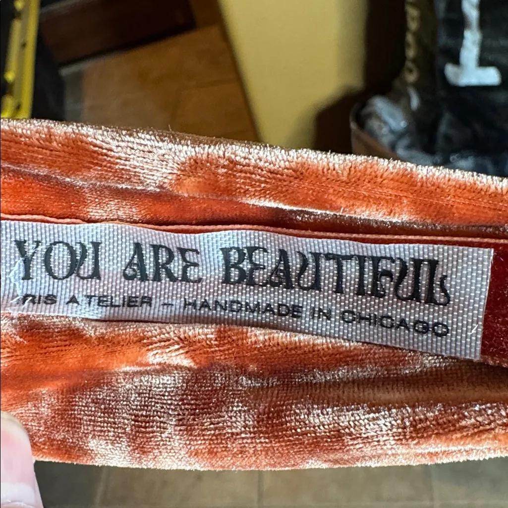 NWOT Iris Atelier Handmade Elegant Top Knot Velvet Headband in Rust Brown - Image 5